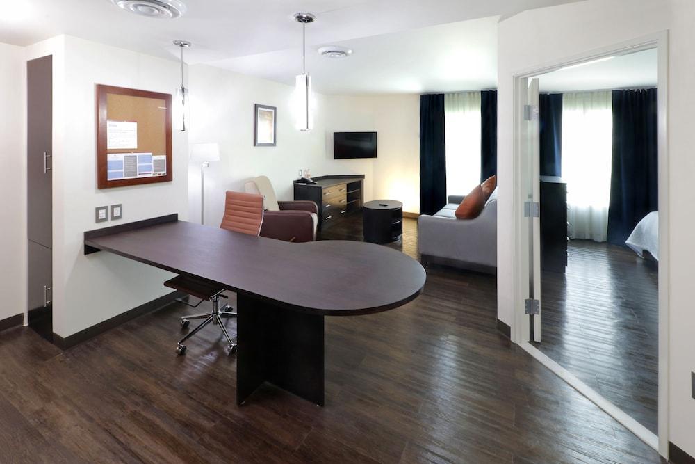 Candlewood Suites - Celaya By Ihg Exterior photo